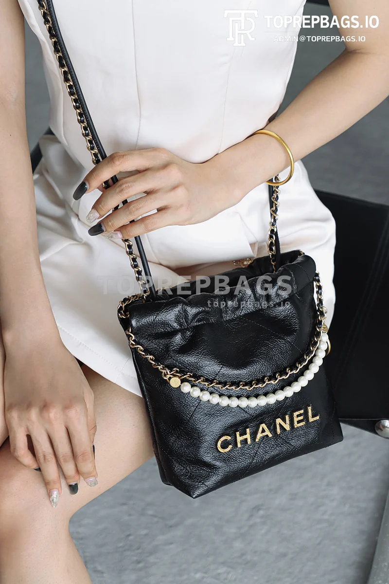 i1751565237596_911_0_6 Chanel 22 Bag Mini in Black