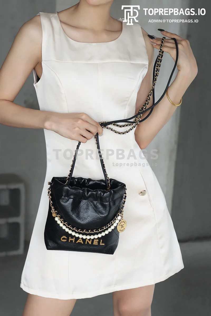 i1751565237607_5303_0_2 Chanel 22 Bag Mini in Black
