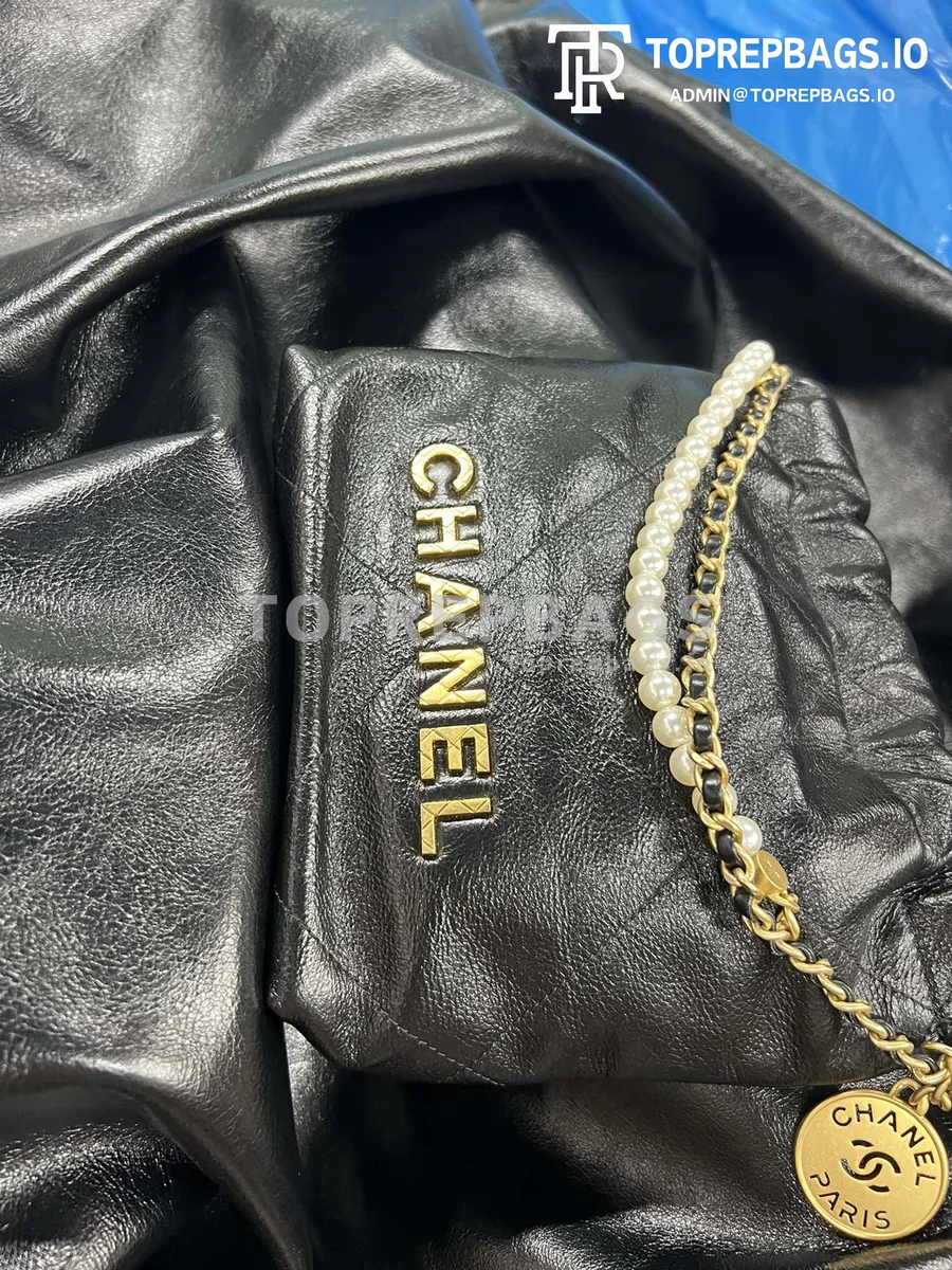 i1751878722593_1598_0_0 Chanel 22 Bag Mini in Black