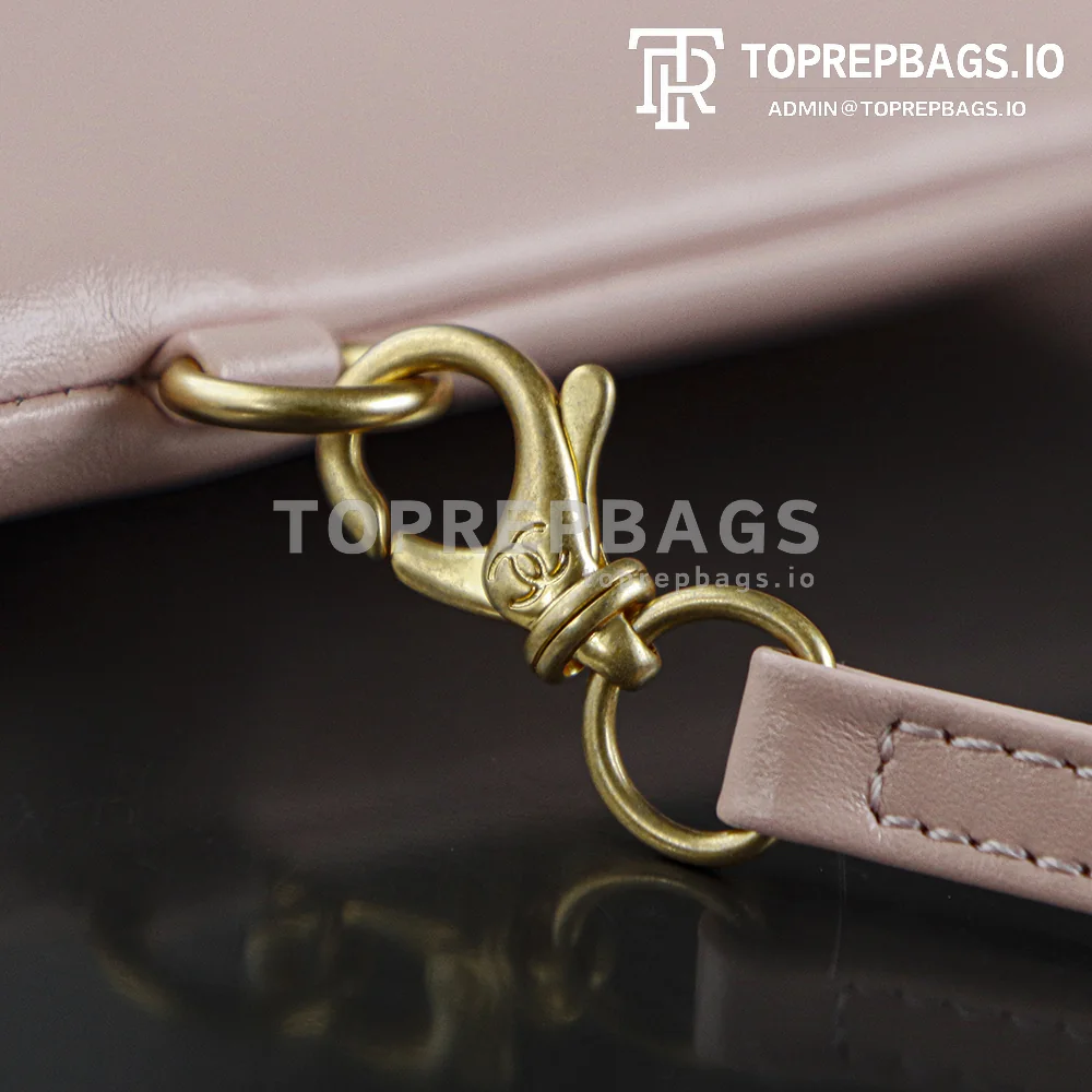i1752830256586_2532_0_8 Chanel 22 Bag Small in Pink