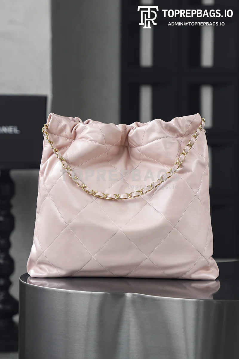 i1752914921211_8851_0_4 Chanel 22 Bag Medium in Pink