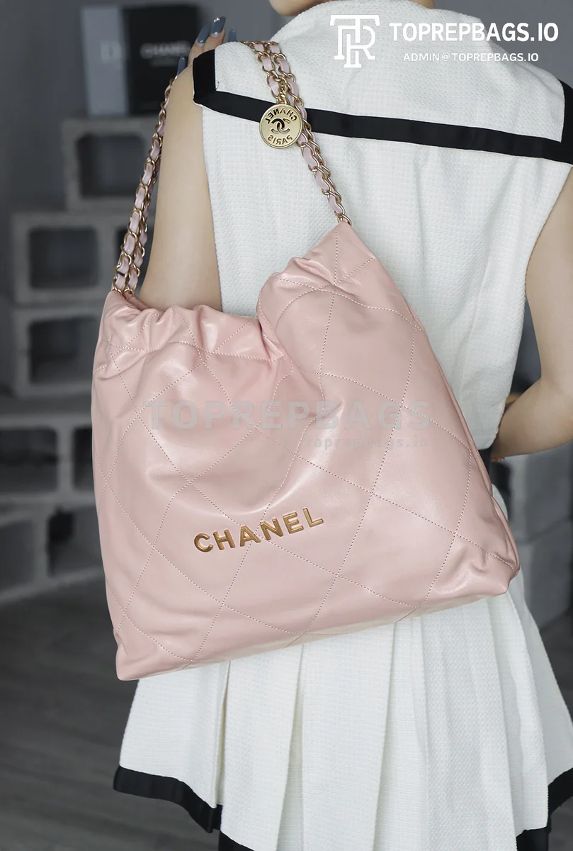 i1752915765464_5463_0_4 Chanel 22 Bag Medium in Pink