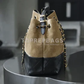 Chanel Handbag Hobo in Beige/Black