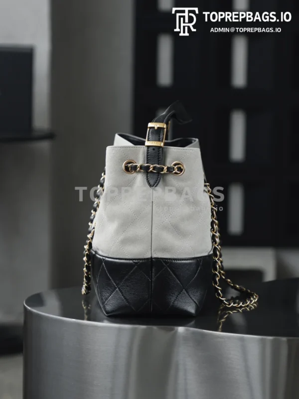 i1755225500642_3013_0_2 Chanel Handbag Hobo in Grey