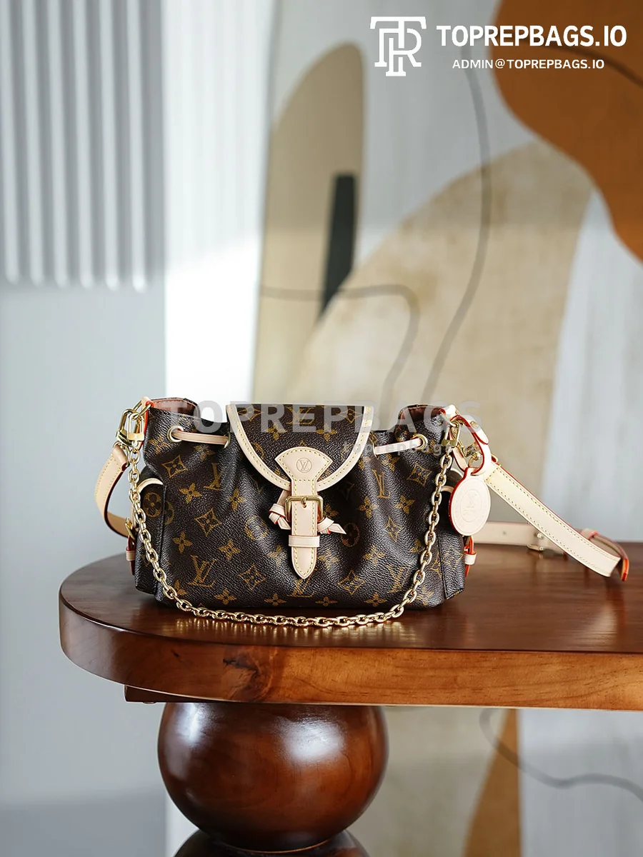 i1755227447854_2437_0_0 Louis Vuitton Odyssee in Brown