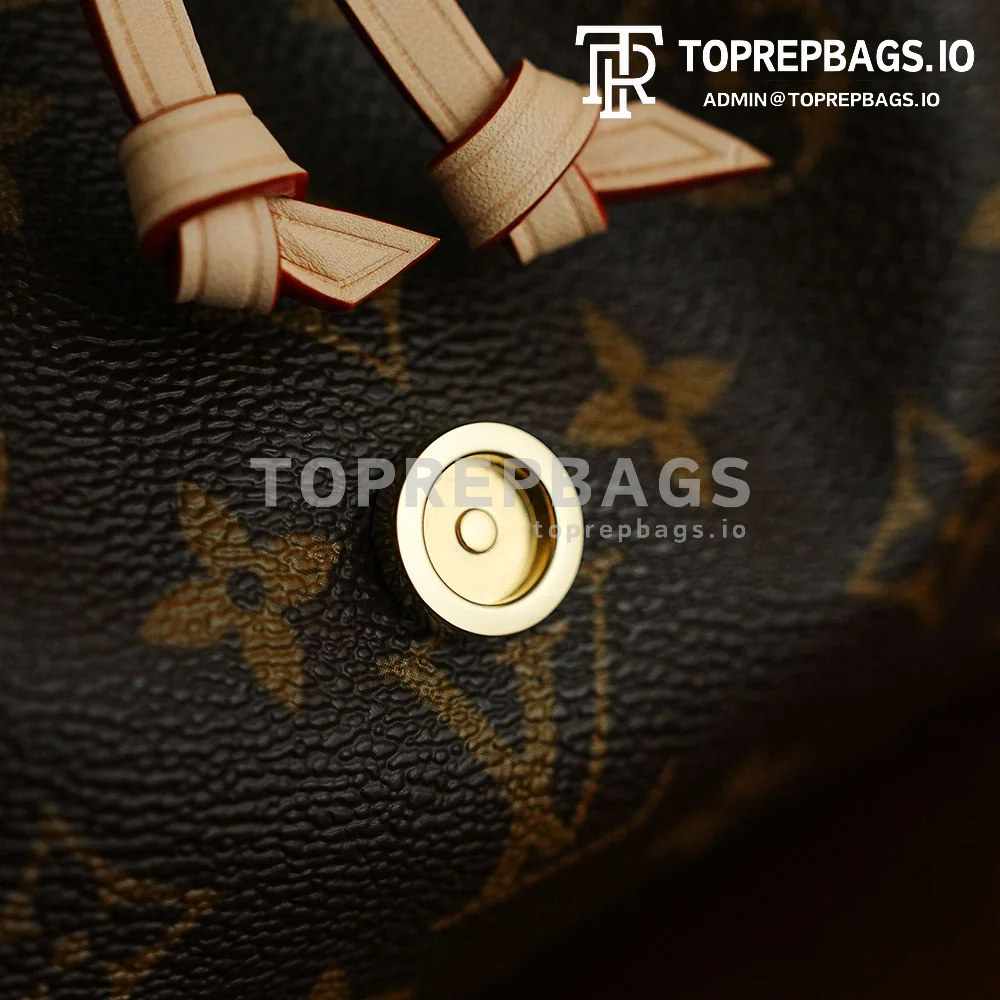 i1755227551406_900_0_7 Louis Vuitton Odyssee in Brown