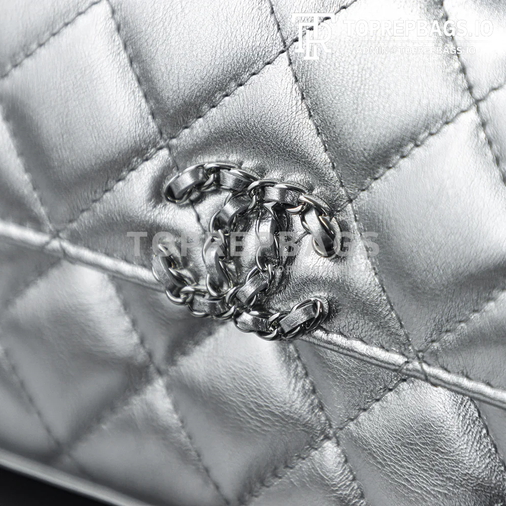 i1756786109018_6395_0_0 Chanel Kelly Mini Lambskin Leather Gold-tone Hardware Shoulder Bag detailed product image