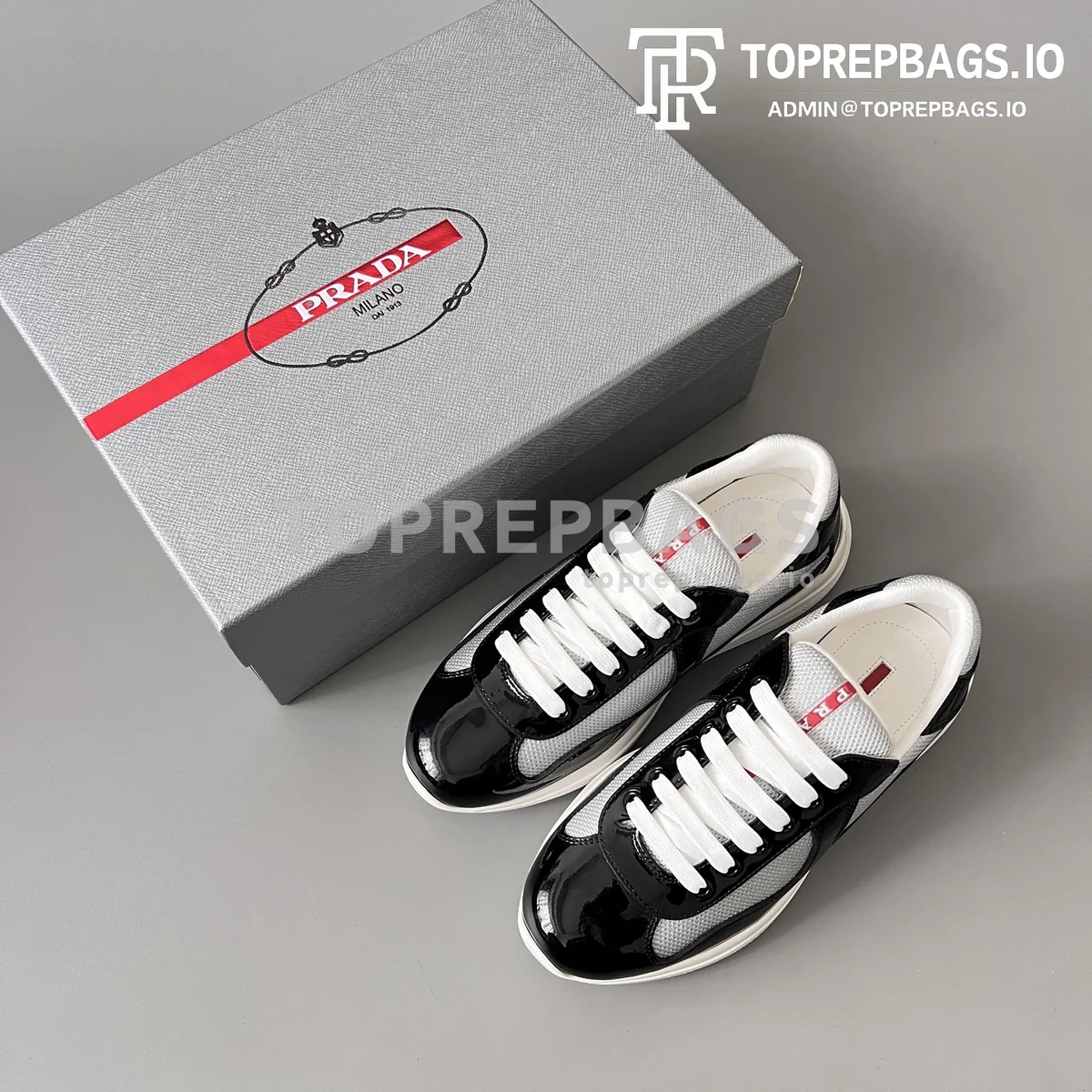 i1757833765443_3780_0_8 Prada in Black/Grey