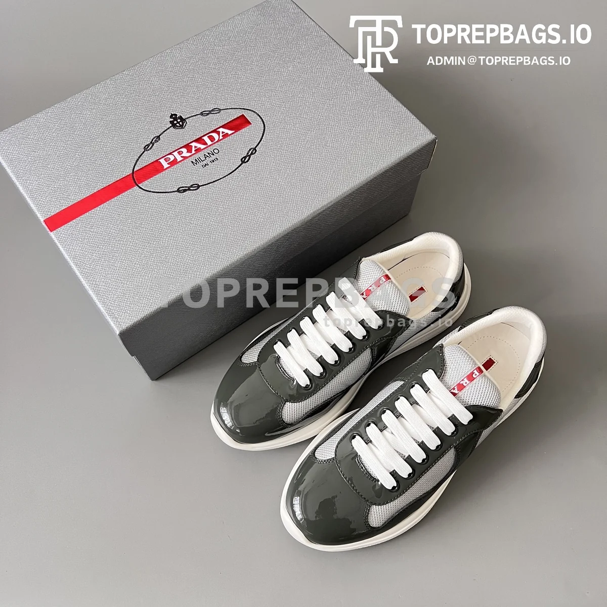 i1757833797411_5277_0_8 Prada in Grey