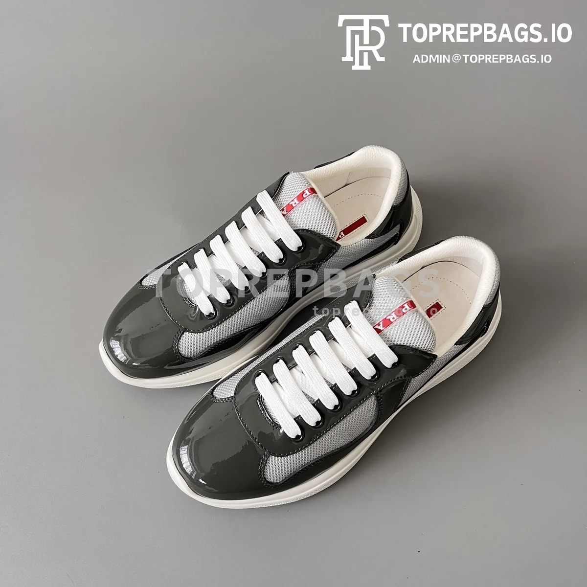 i1757833797411_5992_0_7 Prada in Grey