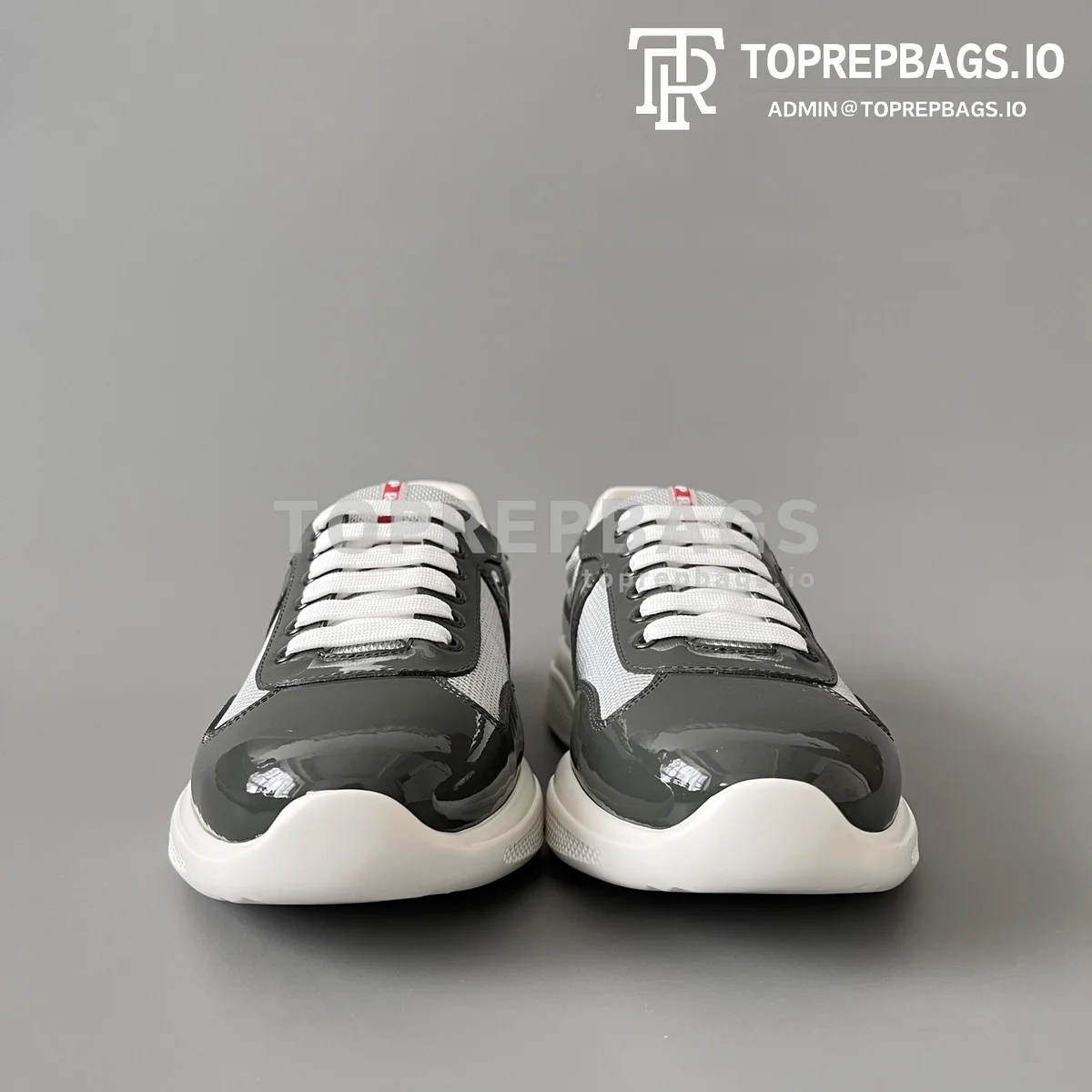 i1757833797488_4188_0_1 Prada in Grey