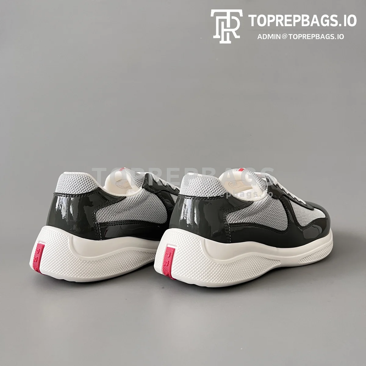 i1757833867755_5618_0_3 Prada in Grey