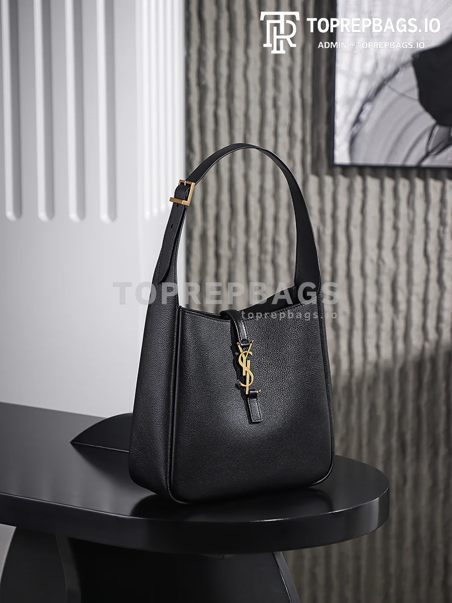 i1758103317585_2441_0_6 YSL Le 5 A 7 Hobo in Black