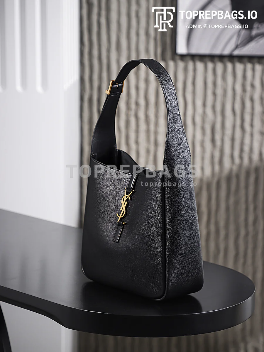 i1758103317585_946_0_5 YSL Le 5 A 7 Hobo in Black