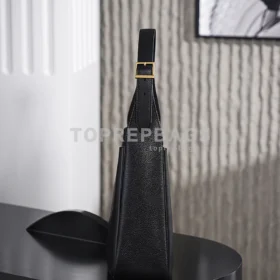 YSL Le 5 A 7 Hobo in Black