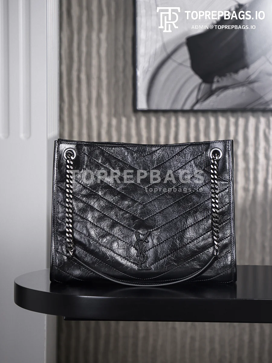 i1759991929344_5265_0_0 YSL Niki in Black