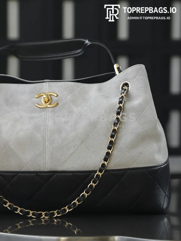 i1759994110475_3568_0_7 Chanel Handbag Hobo in Grey