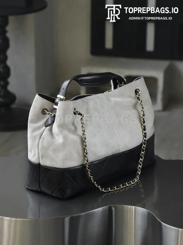 i1759994112037_2931_0_6 Chanel Handbag Hobo in Grey