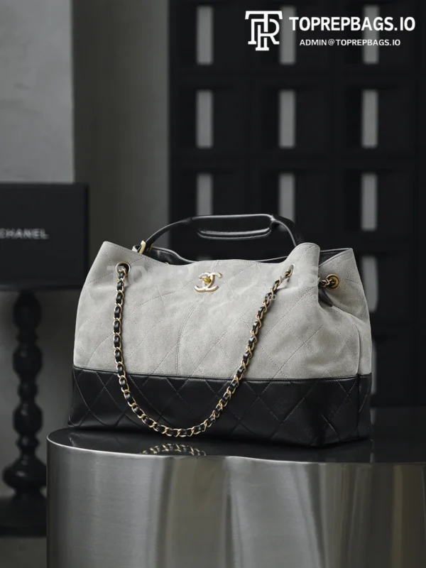 i1759994112058_4555_0_3 Chanel Handbag Hobo in Grey