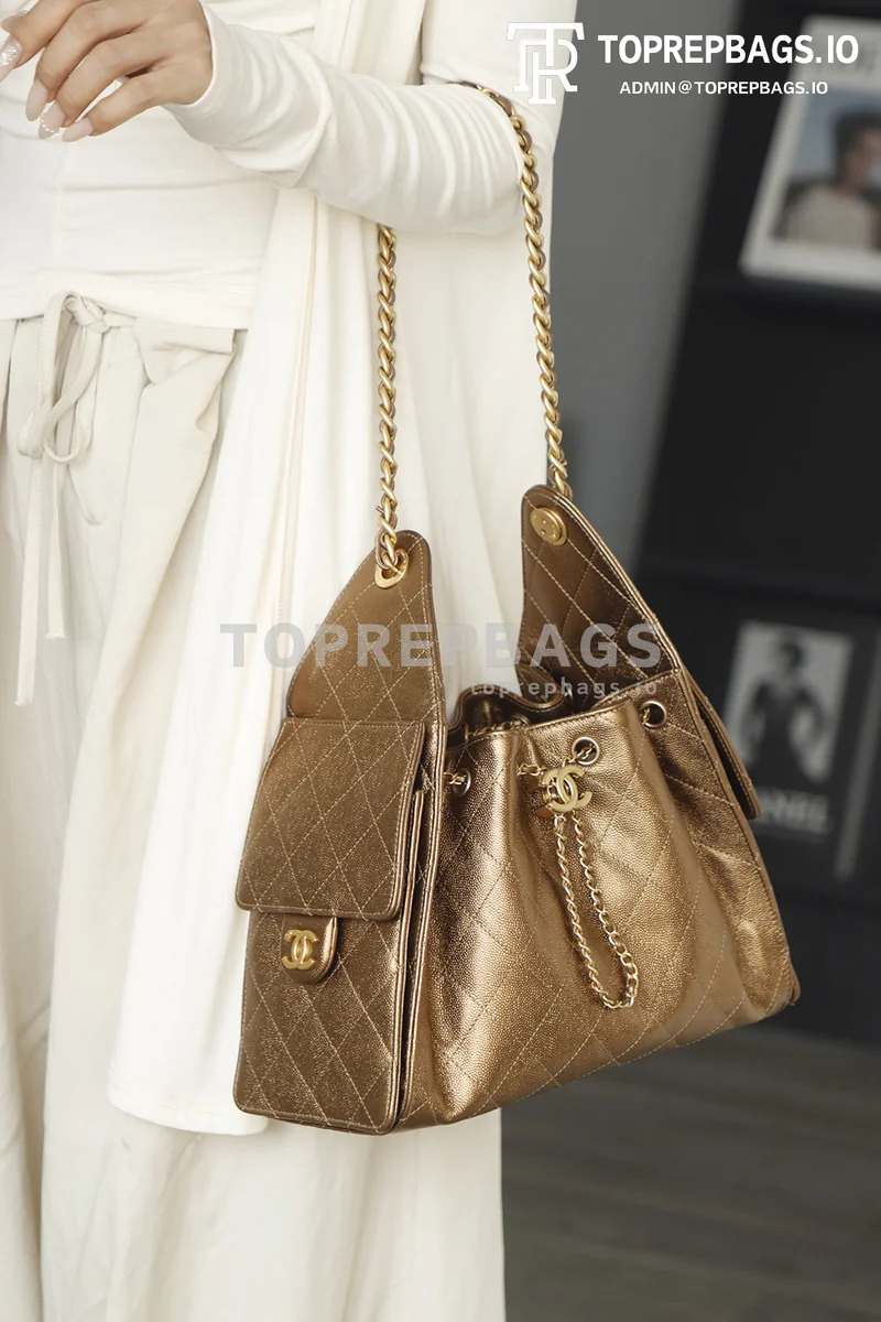 i1760164374606_6480_0_2 Chanel 25 Bag Small Hobo in Brown