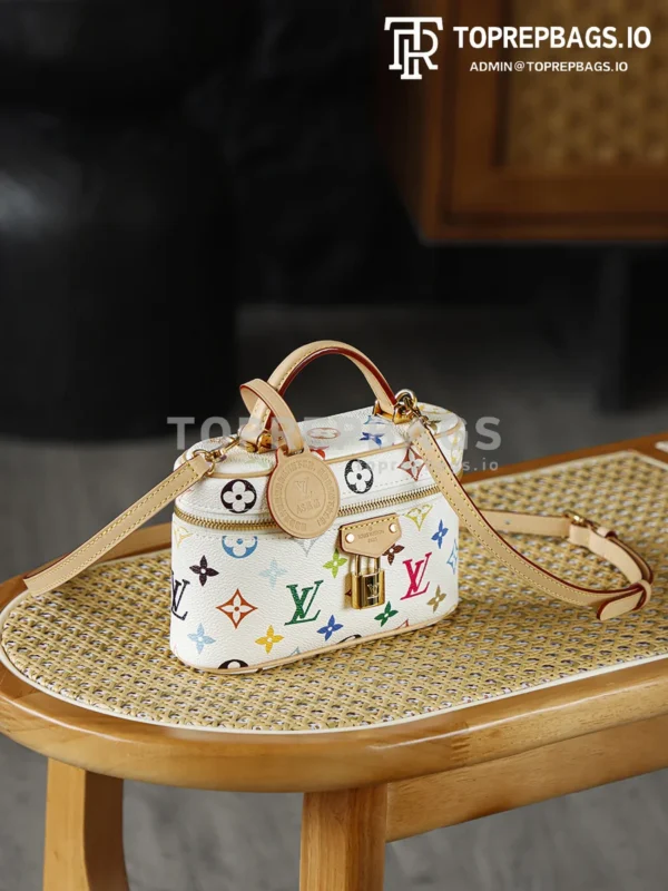 i1760172403794_5769_0_6 Louis Vuitton Vanity Pouch in White