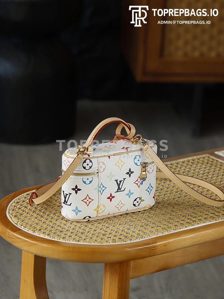 i1760172403813_4640_0_8 Louis Vuitton Vanity Pouch in White