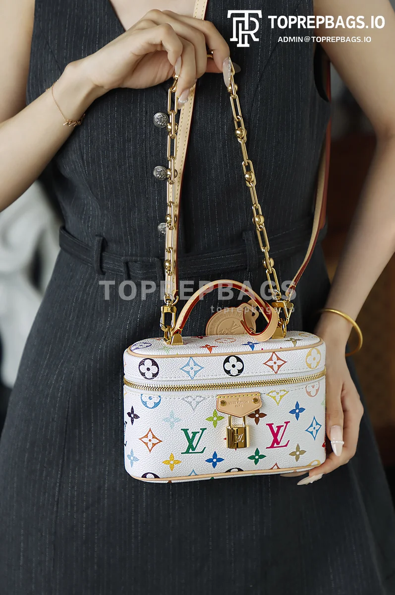 i1760172610986_5860_0_5 Louis Vuitton Vanity Pouch in White