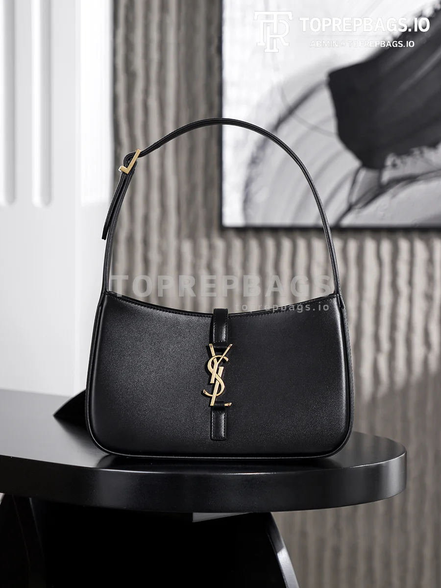 i1760421730576_1926_0_0 YSL Le 5 A 7 in Black