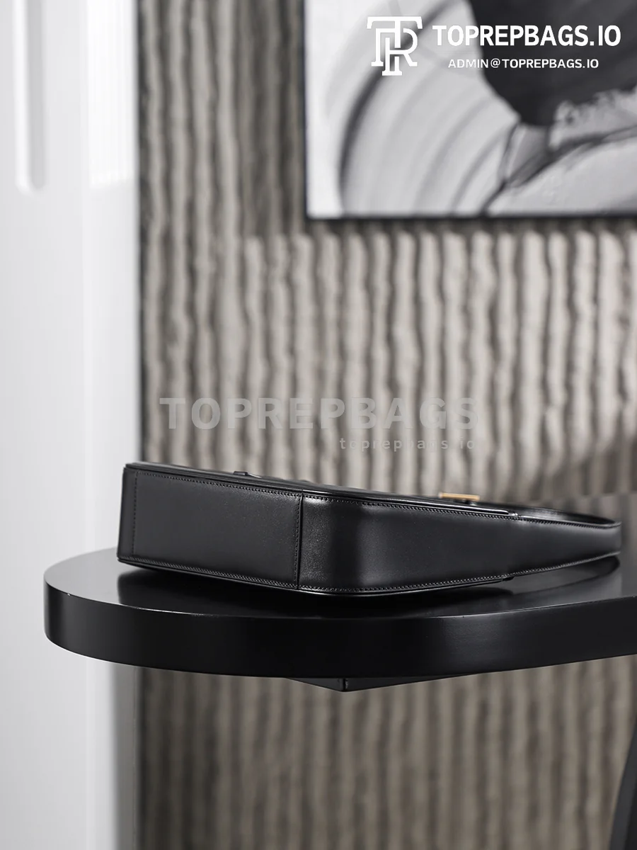 i1760421730576_7957_0_6 YSL Le 5 A 7 in Black