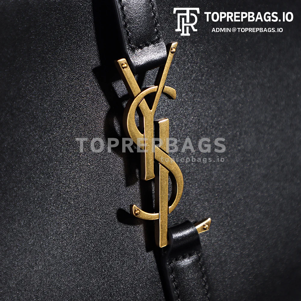 i1760421806480_1158_0_0 YSL Le 5 A 7 in Black