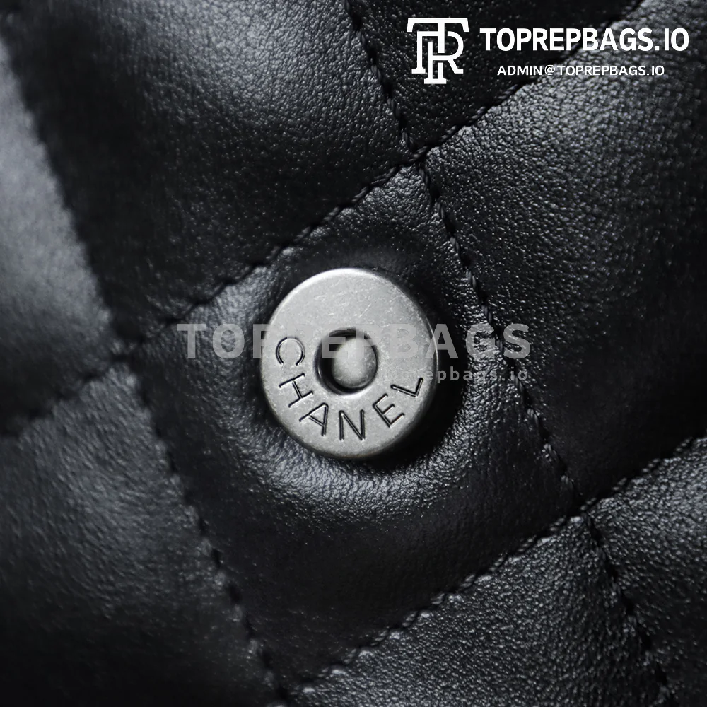 i1760590189435_2247_0_1 Chanel 25 Bag Bucket in Black