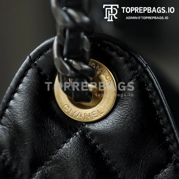 i1760590190668_192_0_8 Chanel 25 Bag Bucket in Black