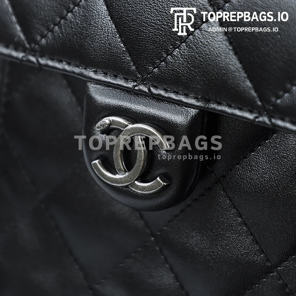 i1760590190699_7255_0_3 Chanel 25 Bag Bucket in Black