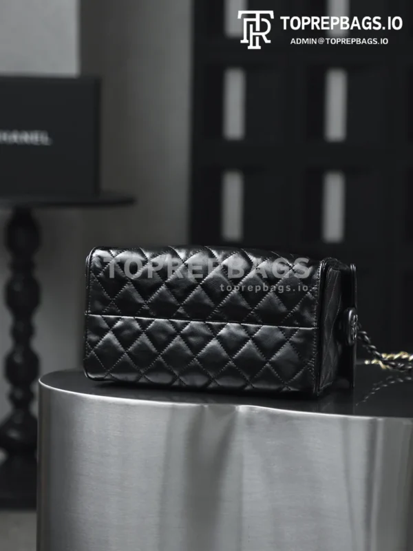 i1760590356265_8290_0_5 Chanel 25 Bag Bucket in Black
