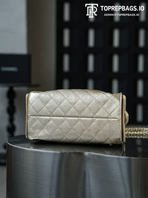 i1760938956119_423_0_4 Chanel 25 Bag Small Hobo in !
