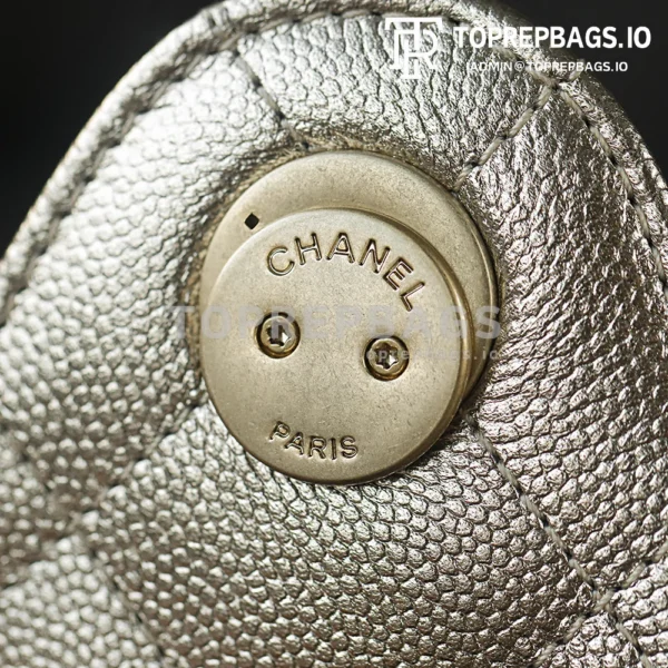 i1760939150445_2441_0_7 Chanel 25 Bag Small Hobo in !