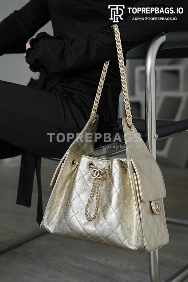 i1760939273782_6177_0_3 Chanel 25 Bag Small Hobo in !