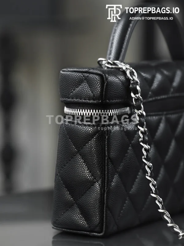 i1762161570348_3978_0_2 Chanel Vanity Case in Black