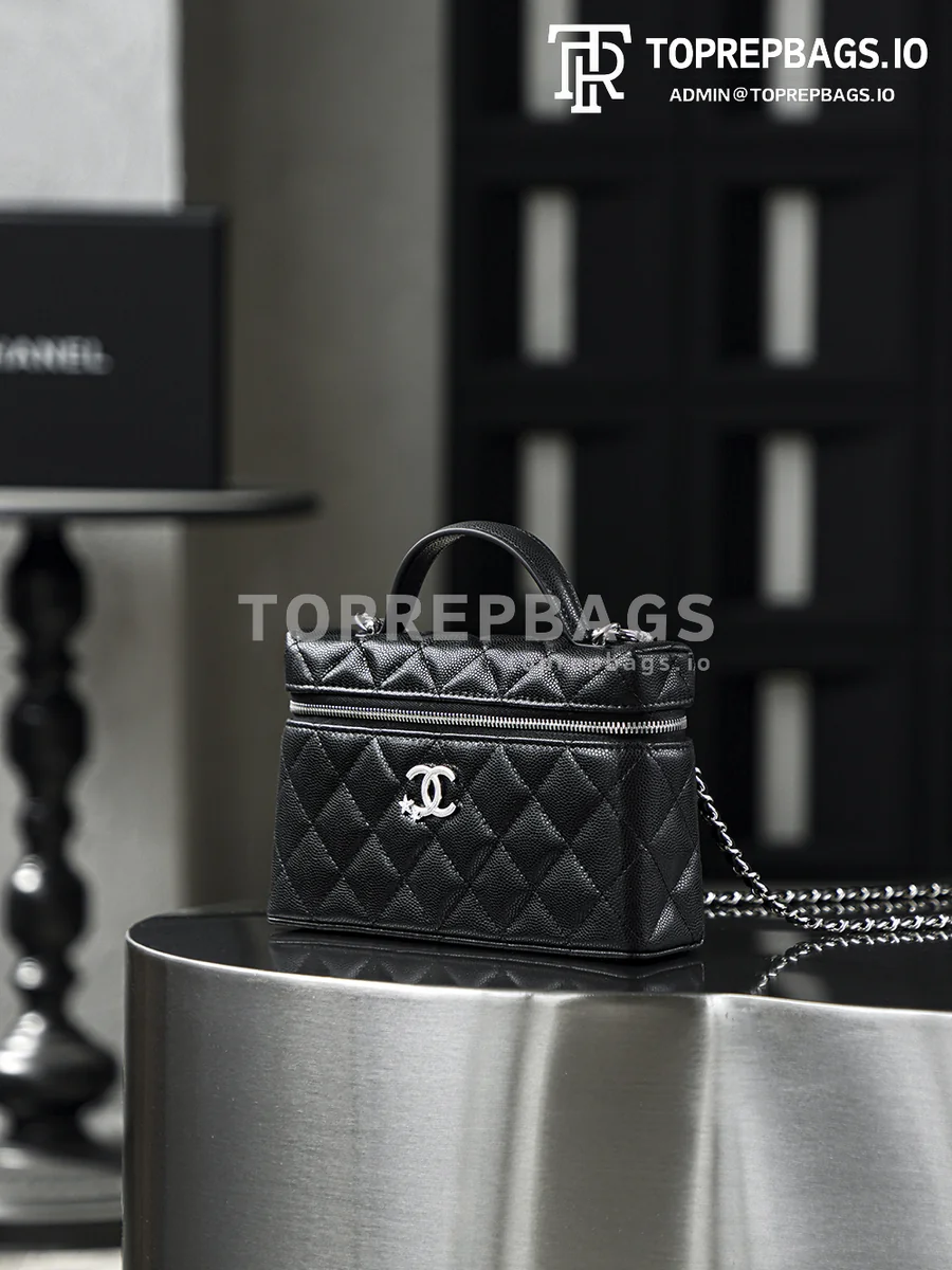i1762161570349_3206_0_4 Chanel Vanity Case in Black