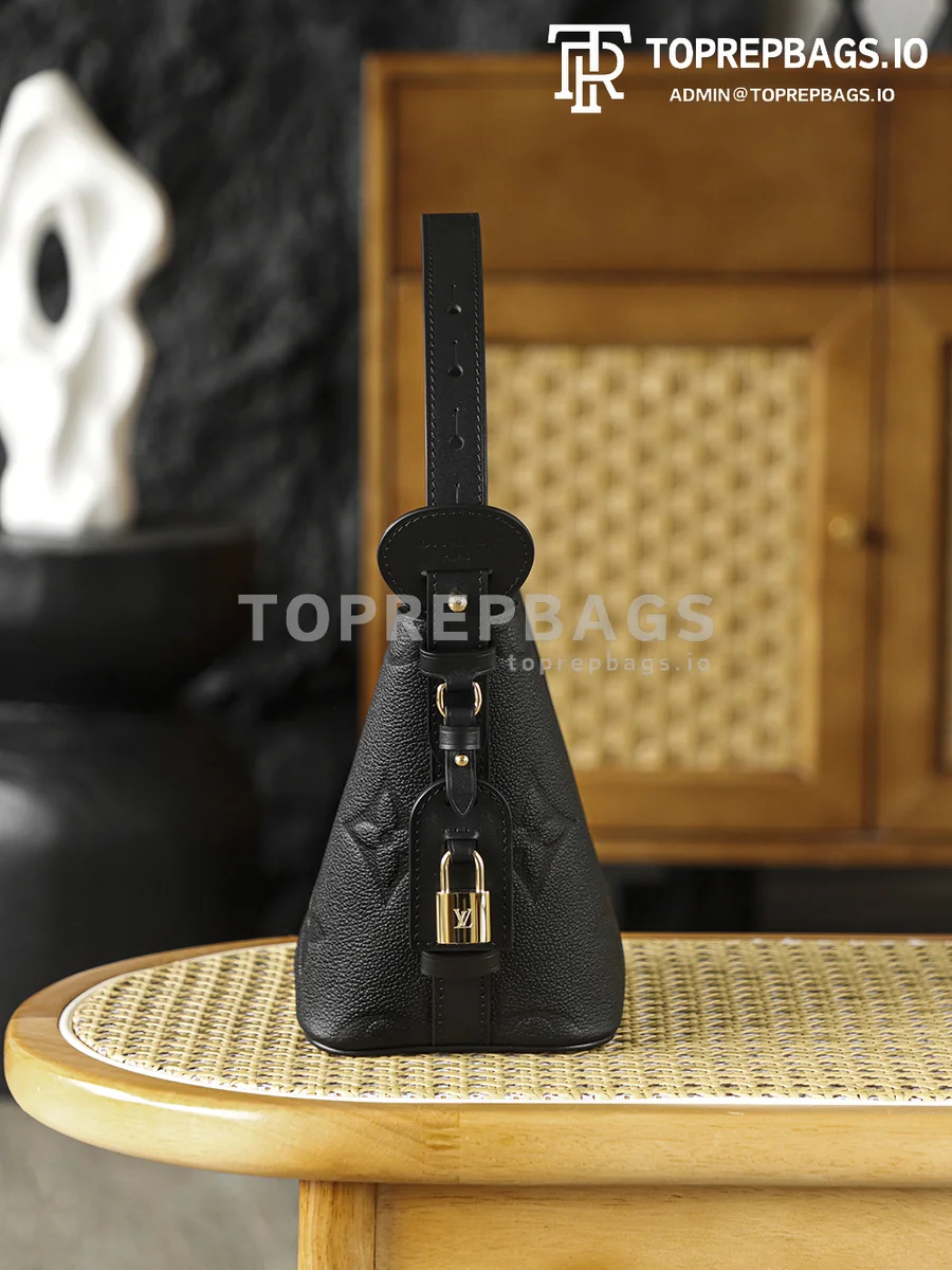 i1762412675930_6404_0_2 Louis Vuitton All In BB in Black