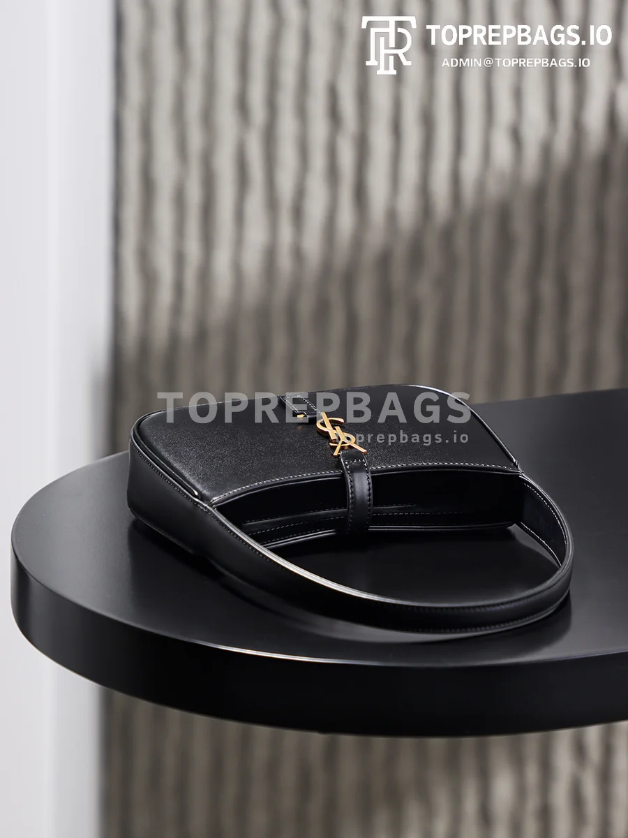 i1762492207312_9365_0_8 YSL Le 5 A 7 in Black