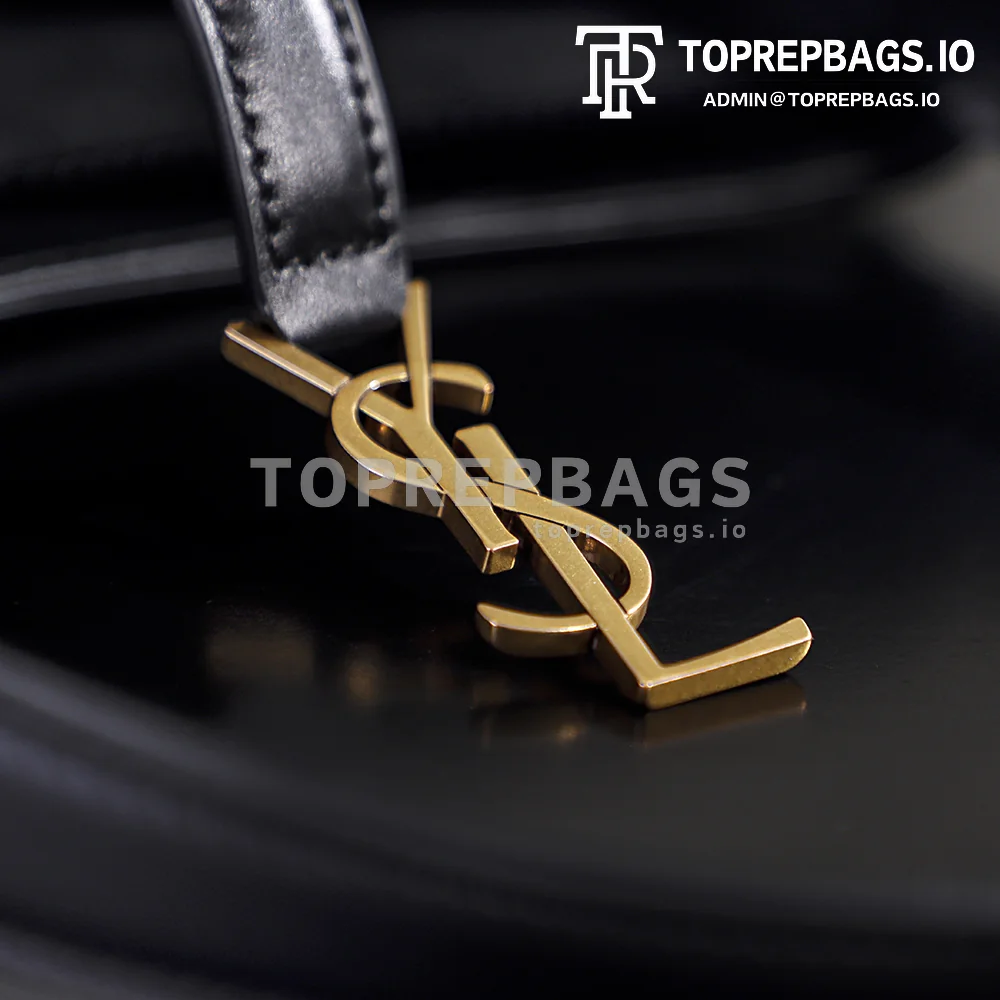 i1762492311369_9356_0_5 YSL Le 5 A 7 in Black