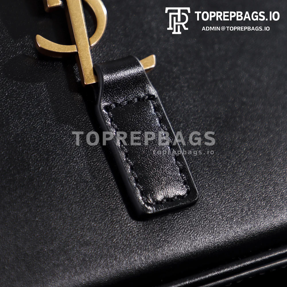 i1762492311540_3370_0_2 YSL Le 5 A 7 in Black