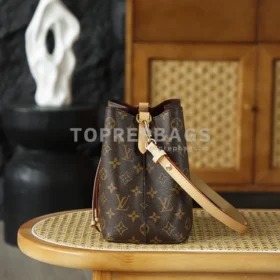 Louis Vuitton NeoNoe BB Bucket in Brown