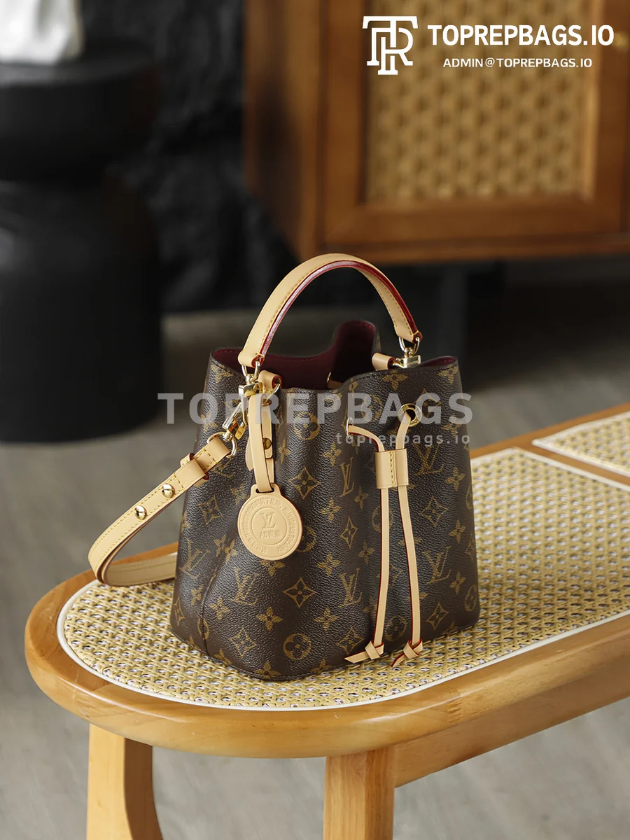 i1762579300665_9871_0_5 Louis Vuitton NeoNoe BB Bucket in Brown