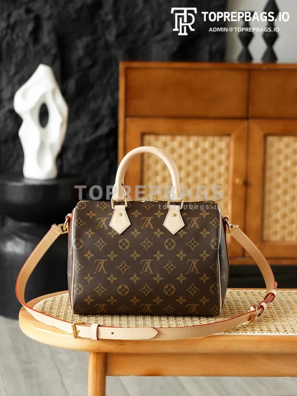 i1762758771196_2122_0_3 Louis Vuitton Speedy in Brown