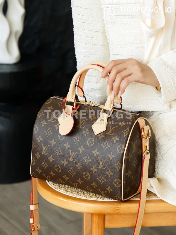i1762759425084_445_0_8 Louis Vuitton Speedy in Brown