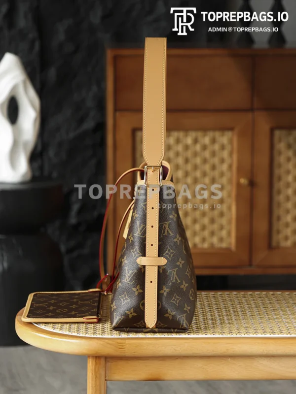 i1762938657341_8470_0_7 Louis Vuitton CarryAll in Brown