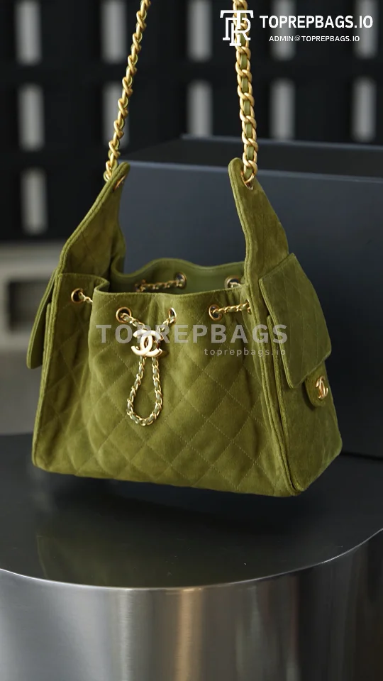 i1763115169671_6673_0_0 Chanel 25 Bag Hobo in Green