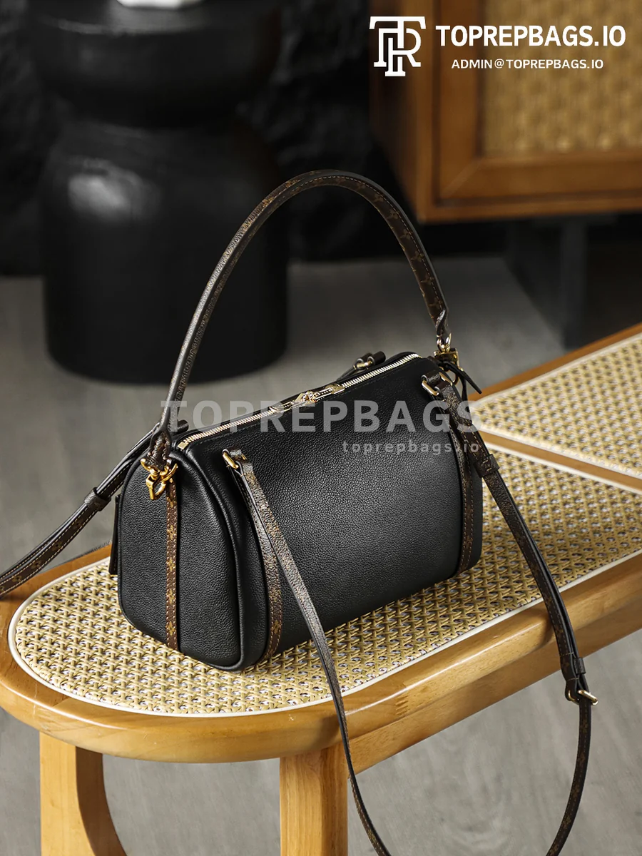 i1763460127370_8178_0_4 Louis Vuitton Express Small in Black